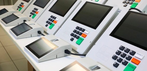 Estudiosos da área de TI garantem a lisura do sistema eletrônico de votação e desmentem relatos sobre a não confiabilidade das urnas
