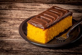 Receita – Bolo de Cenoura com cobertura de chocolate