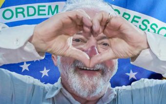 Lula lembra vítimas da covid e das chuvas em mensagem de Natal