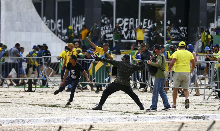 Manifestantes invadem Congresso, Planalto e STF (Marcelo Camargo/Agência Brasil)