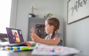 Homenagem: 15 de março, Dia da Escola