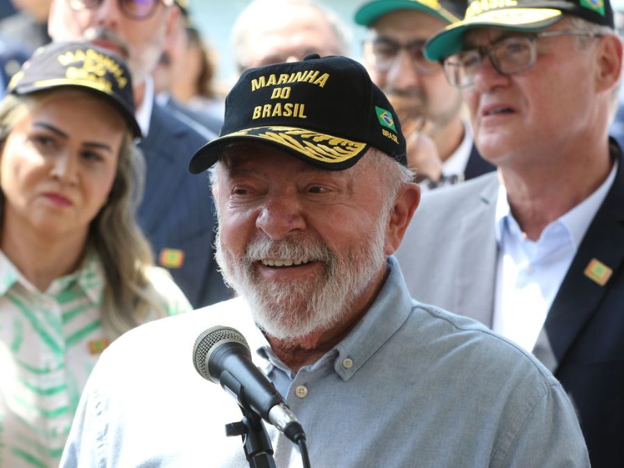 Presidente da República, Luiz Inácio Lula da Silva, visita o Complexo Naval de Itaguaí, na região metropolitana do Rio de Janeiro. No local está sendo desenvolvido o Programa de Submarinos da Marinha do Brasil (Foto: Tânia Rêgo/Agência Brasil)