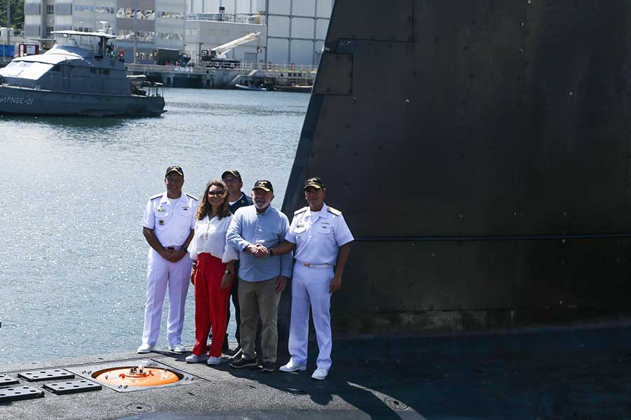 Na quinta-feira Lula visitou projeto de submarino nuclear no Rio de Janeiro (Foto: Marinha do Brasil)