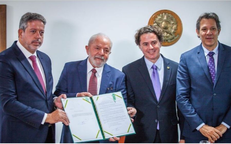Confira: “Lula apresenta ao Congresso projeto com atualizações nas normas fiscais do país”