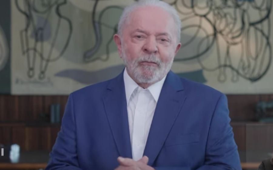 Presidente Lula anuncia projeto para reajuste anual do salário mínimo acima da inflação