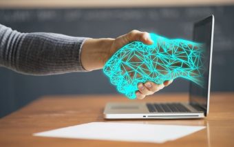 Quais são as propostas do governo para regulamentar as grandes empresas de tecnologia?