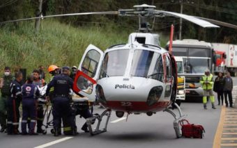 Helicóptero do Águia da Polícia Militar faz pouso de emergência na SP-332