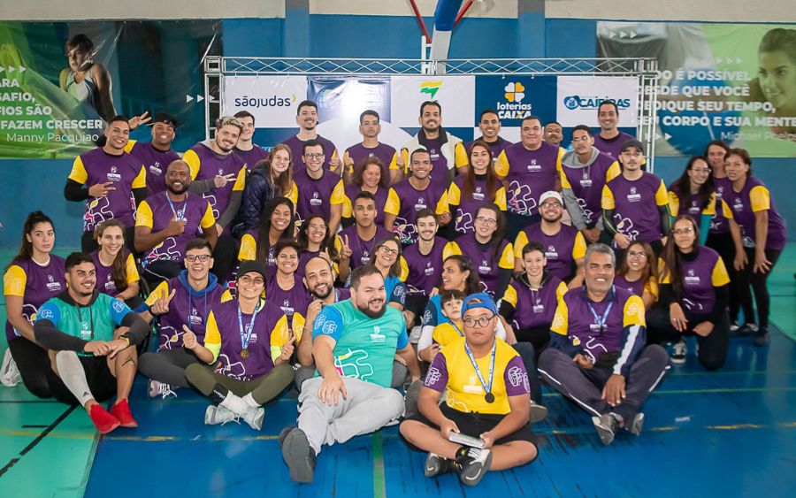 Murilo Guimarães dos Santos e Vinicius Fredigo Bispo se destacaram no Circuito Escolar Paralímpico, conquistando medalhas de ouro e provando seu talento excepcional. (Foto: reprodução)