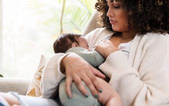 Leite materno corrige flora intestinal de bebês