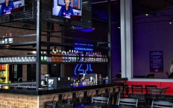 Boliche em Caieiras: Dallas 21, Local Perfeito para Celebrar e Se Divertir