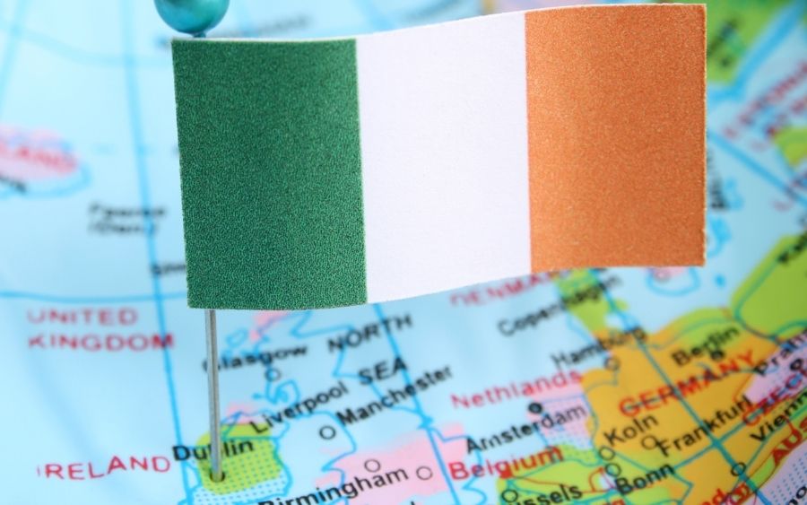 Verdade: Governo Paga Quase Meio Milhão de Reais Para Mudar Para Irlanda