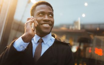 4 passos: Inovações em Inteligência Artificial Moldam o Futuro do Mercado de Trabalho