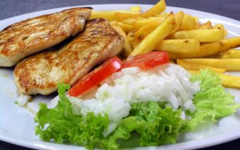 Bom Prato de Perus Celebra 11 Anos com Cardápio Especial e Reforça Compromisso Social