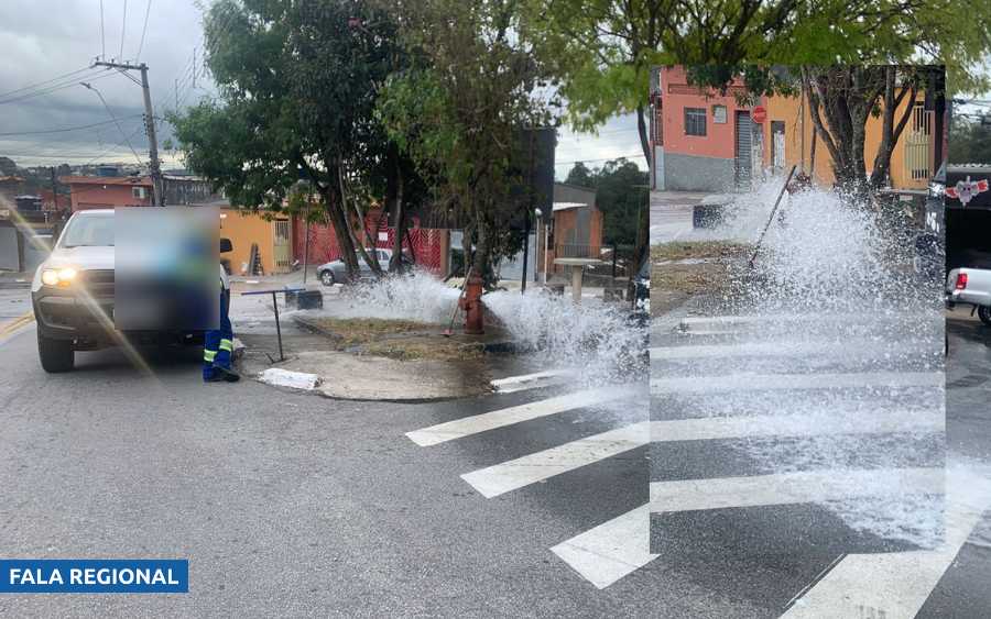 As manutenções nas redes de água são essenciais para garantir a qualidade do serviço. No entanto, o descarte de água limpa durante esses processos preocupa ambientalistas, pois representa um uso ineficiente de recursos naturais. Além disso, os custos operacionais dessas manutenções são repassados aos consumidores, e não há regulamentação específica sobre o descarte de água nessas situações. (Foto: Fala Regional)