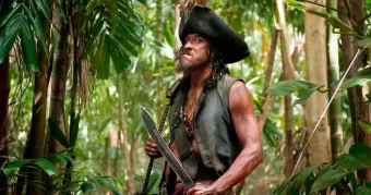 Ator de Piratas do Caribe: Tamayo Perry morreu após ataque de tubarão no Havaí