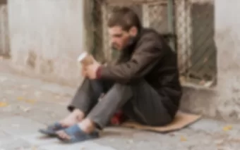 Projeto que prevê multa de R$ 17 mil a quem doar comida a moradores de rua foi aprovada pela Câmara de SP