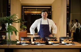 Hotel de Luxo em SP: Palácio Tangará passa a servir feijoada por R$350,00 com jazz ao vivo