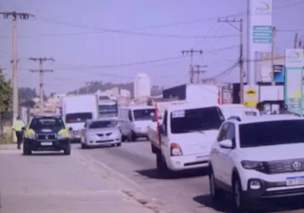 Van Quebra na Rodovia SP-332 e Causa Congestionamento: Entenda o Motivo