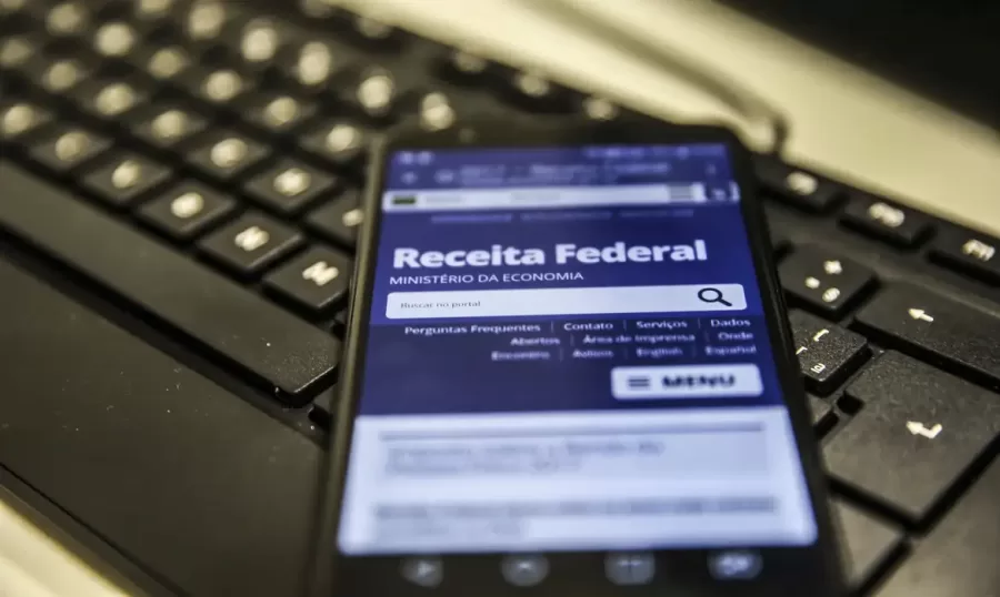 Receita Federal libera consulta ao terceiro lote de restituição do IR 2024