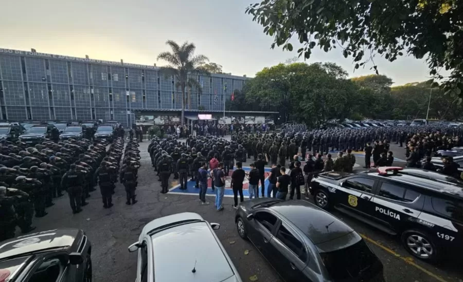 MP e polícia fazem operação na Cracolândia para prender GCMs acusados de participar de milícia e traficantes de vender armas