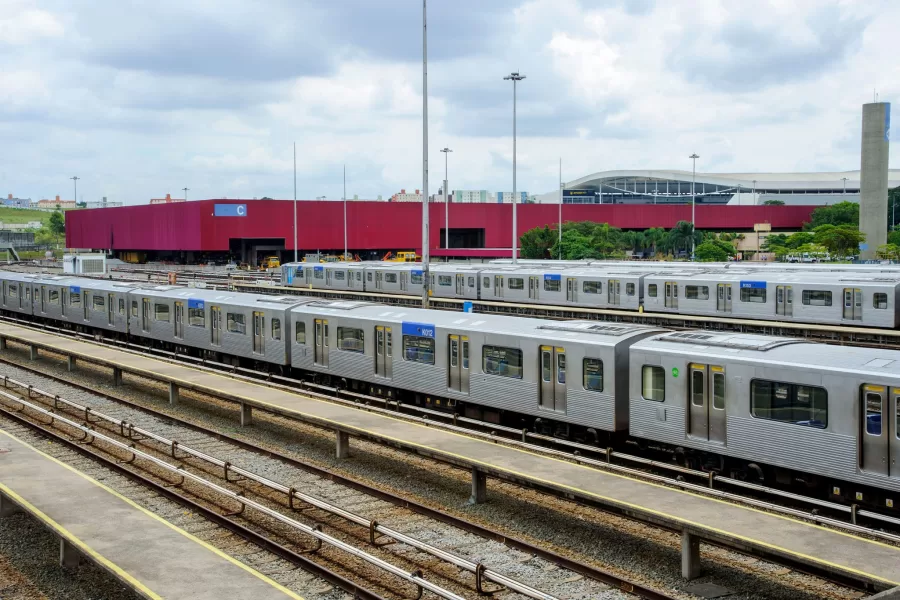 CPTM e Metrô operam 24h para o jogo da NFL na Neo Química Arena na próxima sexta-feira (6)