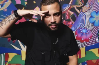 Projota é feito refém em casa durante invasão e tem carro roubado em Cotia