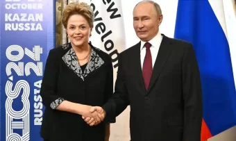 Putin e Dilma Rousseff discutem expansão do Brics e uso de moedas locais em Kazan