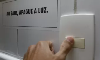 Aneel reduz bandeira tarifária de energia para amarela em novembro