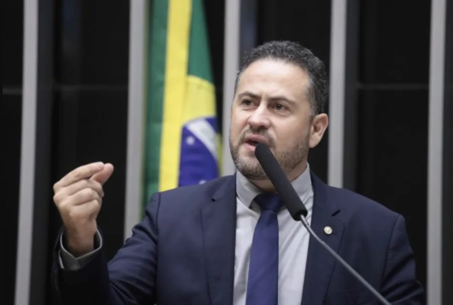 Deputado Kiko Celeguim sugere que multas sejam calculadas conforme o preço do carro