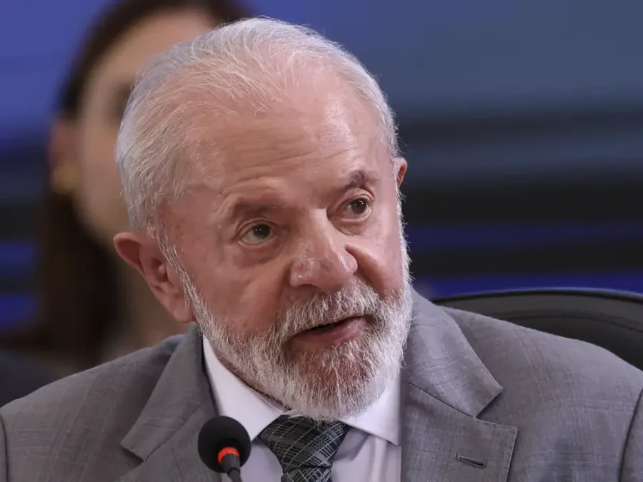 Lula afirma que Trump humilhou Zelensky e classifica discussão na Casa Branca como ‘cena grotesca’