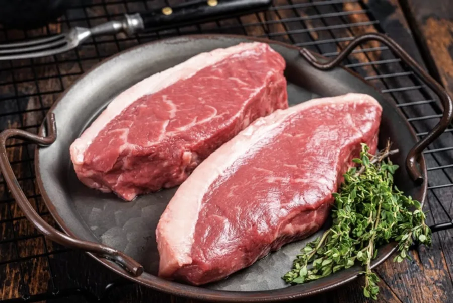 Preço da carne pode explodir no Brasil após tarifaço de Trump travar exportações