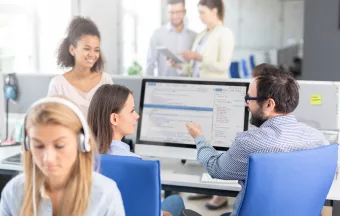 TERCEIRIZA TUDO! Prefeitura de Caieiras gasta milhões com empresas e ignora seus próprios servidores