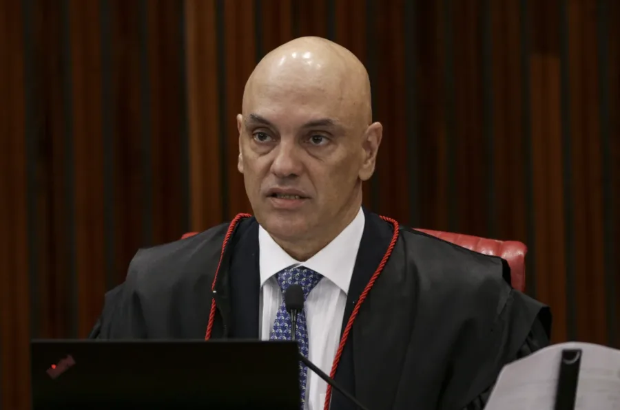 Lula serve jantar no Alvorada para blindar Moraes após sanções dos EUA e bancar soberania do STF