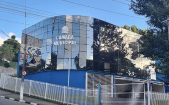 Refis emperrado: Panelli cobra Zefinha e expõe racha político na Câmara de Caieiras