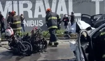 Motociclista sofre acidente grave em Franco da Rocha, colidindo com carro e helicóptero é acionado para resgate