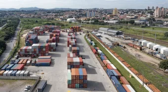 Acidente em Cajamar: Chuva e pista molhada provocam colisão e lentidão na Via Anhanguera