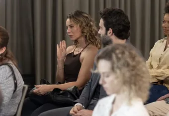 Resumo novela Vale Tudo hoje (13): Heleninha encara vício e inicia tratamento no A.A. em reviravolta emocionante