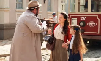 Simbá é desmascarado por Estela após retrato entregue por Sabiá em Êta Mundo Melhor!