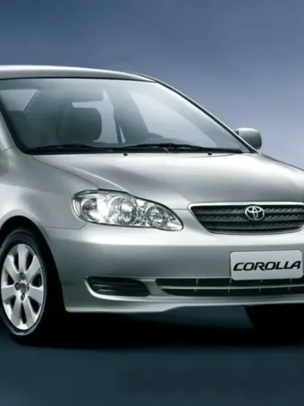 Corolla 2002 mantém espaço e economia no mercado de usados