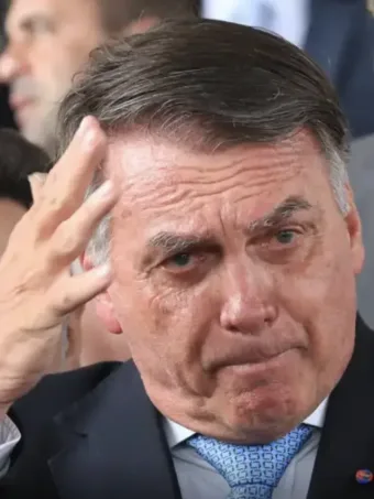 Alerta risco de fuga de Bolsonaro gera movimentação de Moraes