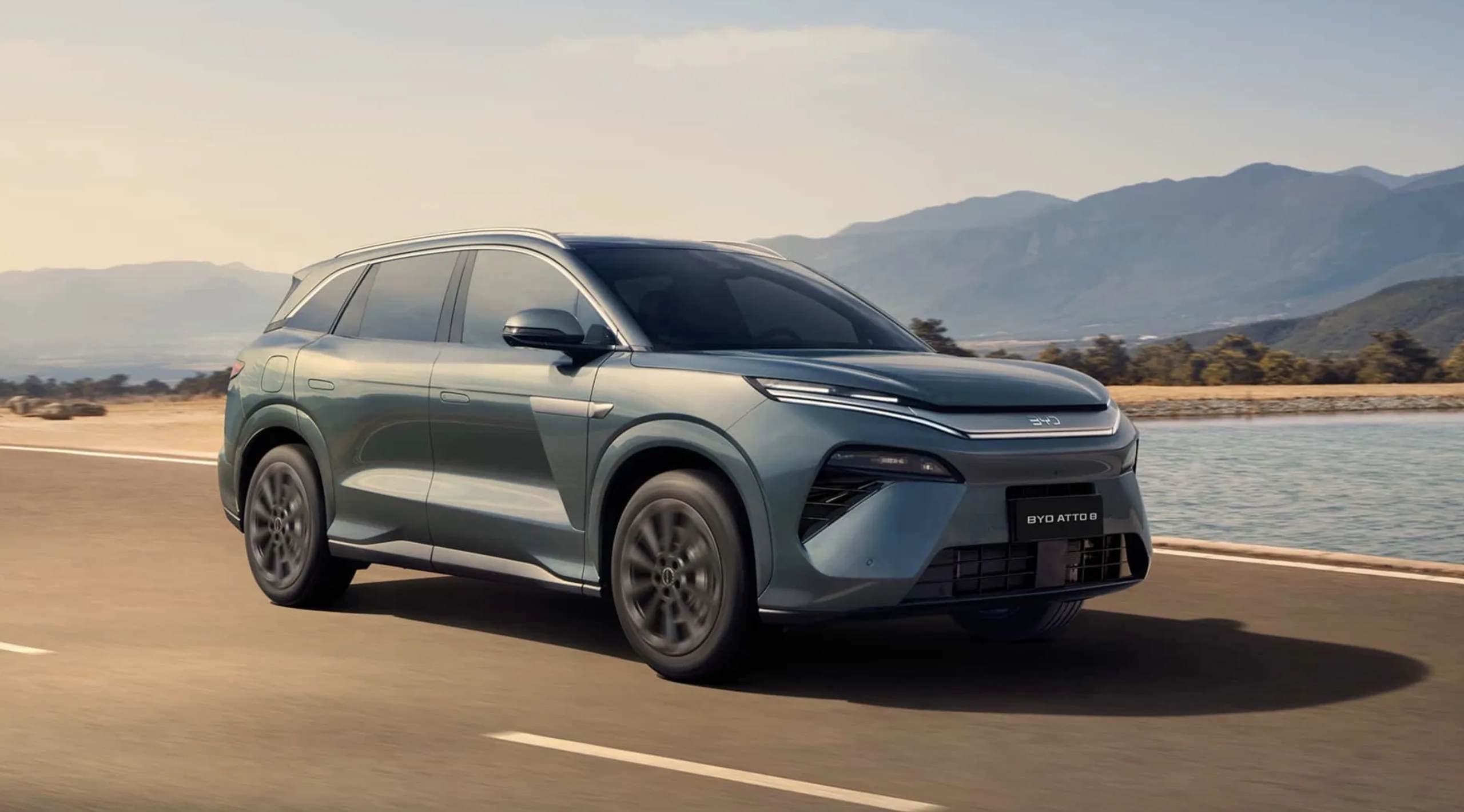 BYD Atto 8 2026 chega como novo SUV grande com autonomia alta, força extrema e foco total em uso real no Brasil