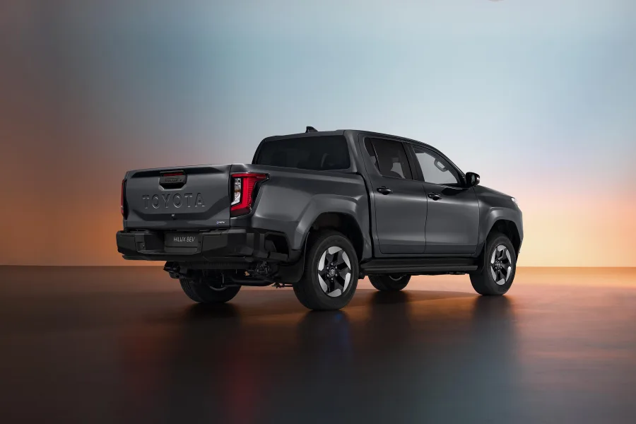 A nona geração mantém o DNA de resistência e confiabilidade, agora com tecnologia de ponta e conectividade total.