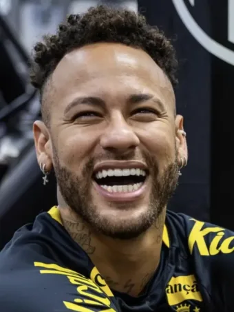 Juiz em Santos livra Neymar do IRPF