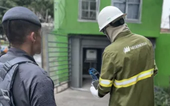 Elektro flagra 2 adegas e restaurante com gato de energia em Caieiras; 3 vão parar na delegacia