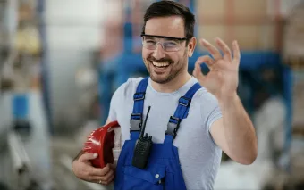 Cajamar e Morato abrem vagas operacionais; Ajudante Geral paga R$ 2.160 e há vaga na cozinha em 2026