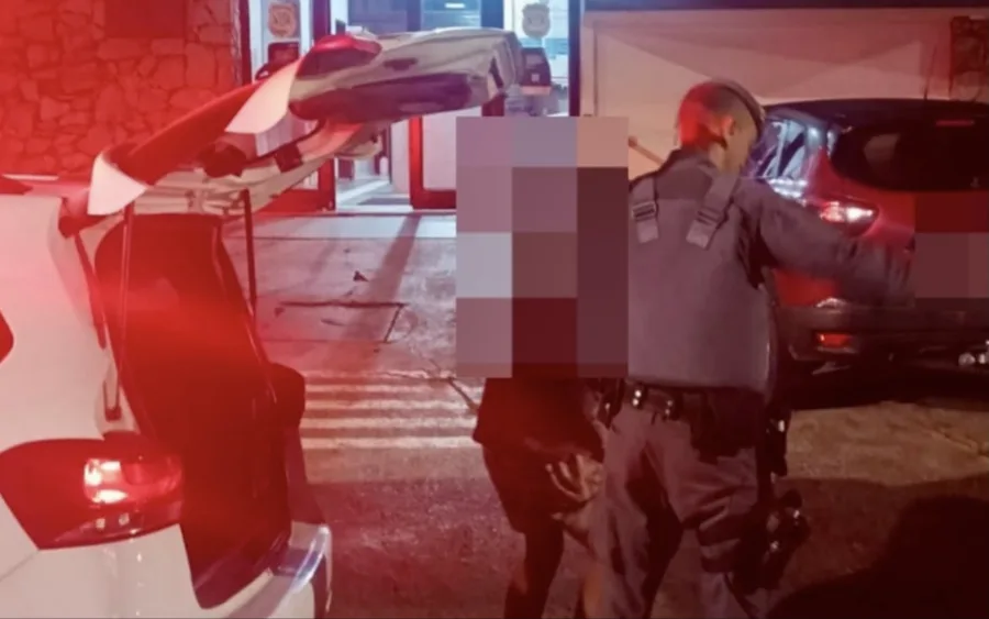 A Polícia Militar intensificou o policiamento entre 13 e 16 de fevereiro e divulgou um balanço que revela o impacto direto da operação nas cidades da região. Foram seis prisões em flagrante e duas capturas de procurados.