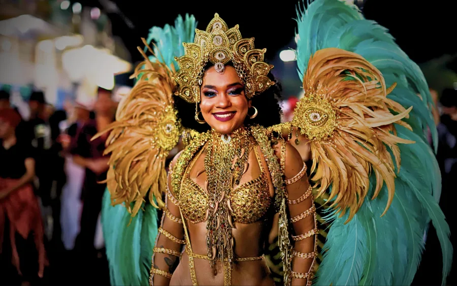 A apuração do Carnaval 2026 de São Paulo começou no Anhembi sob tensão máxima. Após dois dias de desfiles, as notas passaram a definir quem realmente transformou espetáculo em pontuação concreta.
