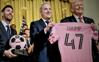 Trump elogia Palmeiras em encontro com Messi na Casa Branca e chama clube de “melhor do Brasil”