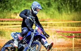 Mairiporã abriu temporada 2026 do Enduro Paulista com largada no Ginásio Sarkisão no sábado (21)