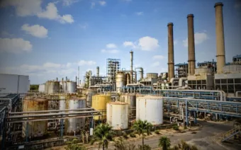 Perus guarda ruínas industriais, memória operária e acesso direto à Mata Atlântica na zona norte de São Paulo